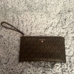 Michael Kors Wristlet